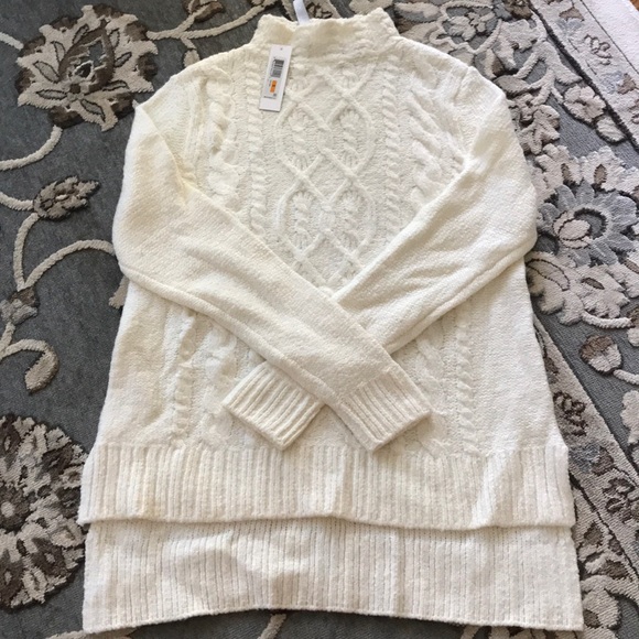 Kensie Sweaters - Kensie White Sweater